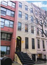 164 E 61st St in New York, NY - Building Photo - Building Photo