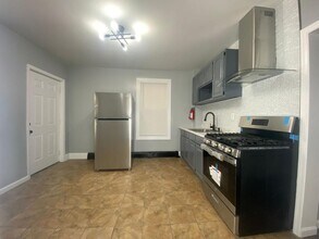 51 Sassafras St in Paterson, NJ - Building Photo - Building Photo