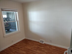 1009 William Dr in Winston-Salem, NC - Foto de edificio - Building Photo