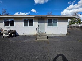2432 N Addison St in Spokane, WA - Building Photo