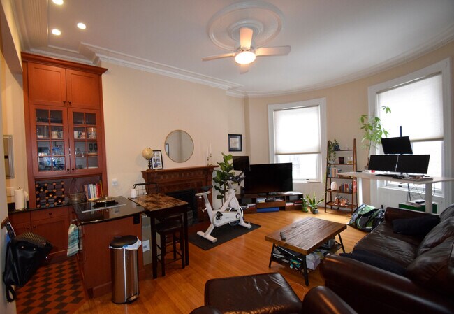 388 Marlborough St, Unit 4 in Boston, MA - Building Photo - Building Photo