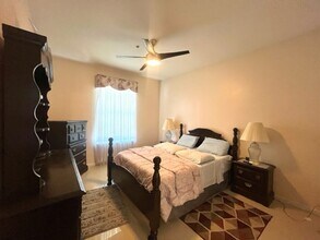 8102 Princess Palm Ln in Kissimmee, FL - Building Photo - Building Photo