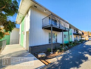 Westview Terrace in Portland, OR - Building Photo - Building Photo
