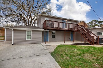 505 Ward Ave NE, Unit Apartment A in Huntsville, AL - Foto de edificio - Building Photo
