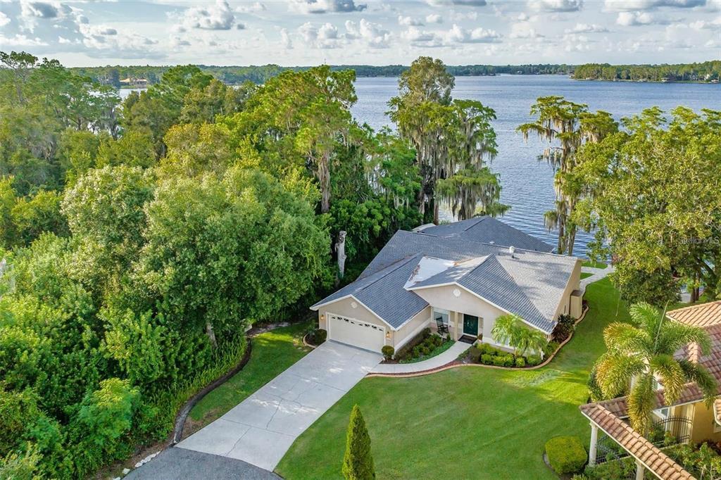 17527 Canal Shores Dr in Odessa, FL - Building Photo