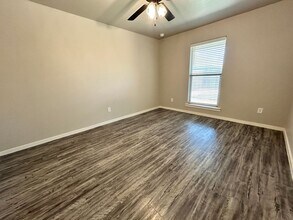 2110 Avenue J - A Ave in Lubbock, TX - Building Photo - Building Photo