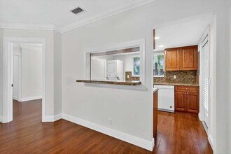 45 SE 7th Ave in Delray Beach, FL - Foto de edificio - Building Photo