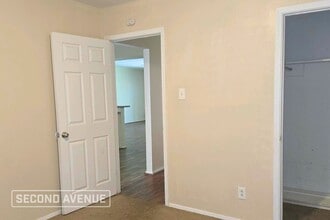 11727 N Marcia Cir in Houston, TX - Foto de edificio - Building Photo