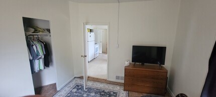 233 Niagara St, Unit 233 in Eau Claire, WI - Foto de edificio - Building Photo