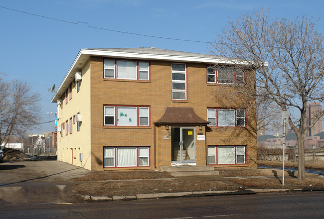 1810 Portland Ave in Minneapolis, MN - Building Photo - Building Photo