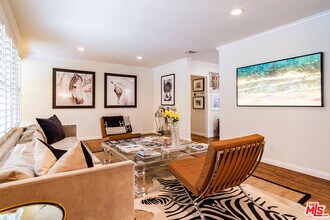 3909 Longview Valley Rd in Los Angeles, CA - Building Photo - Building Photo