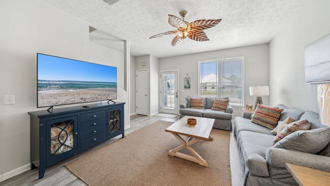 5726 Beach Dr