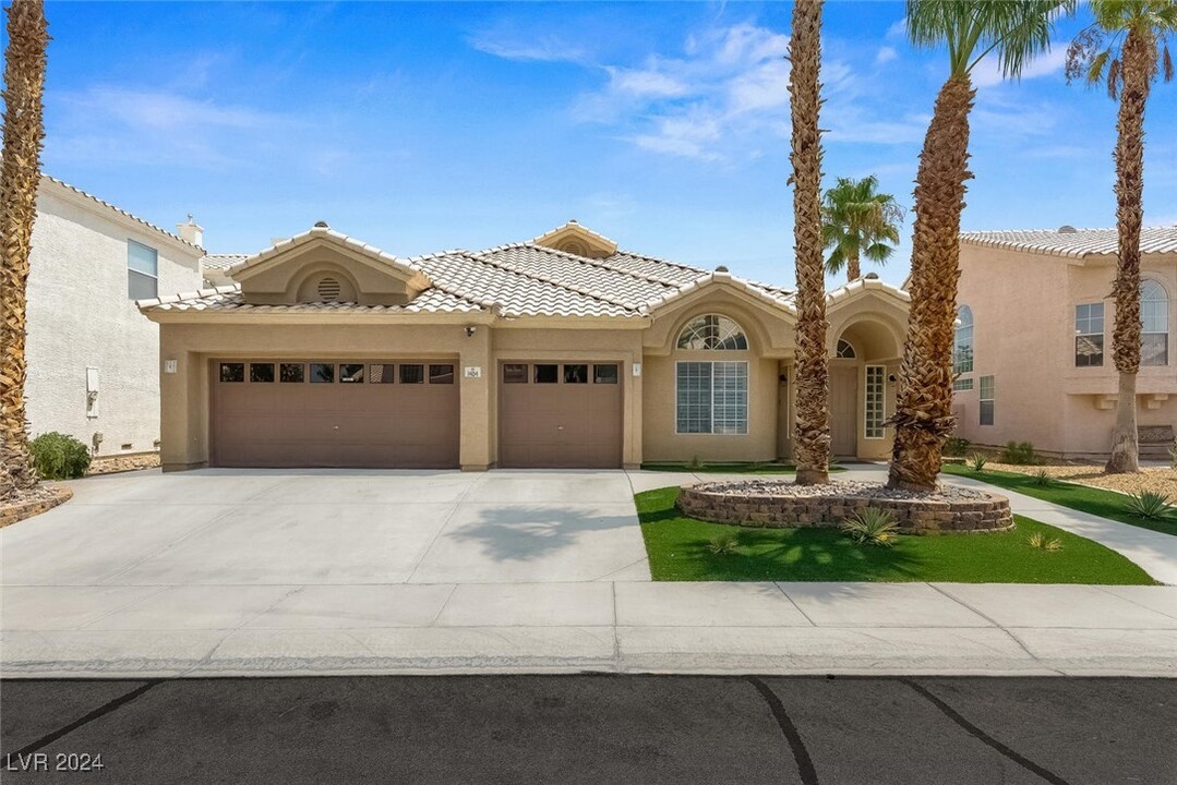 1404 Sun Copper Dr in Las Vegas, NV - Building Photo