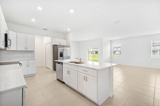 36134 Joseph Blake St in Zephyrhills, FL - Building Photo - Building Photo