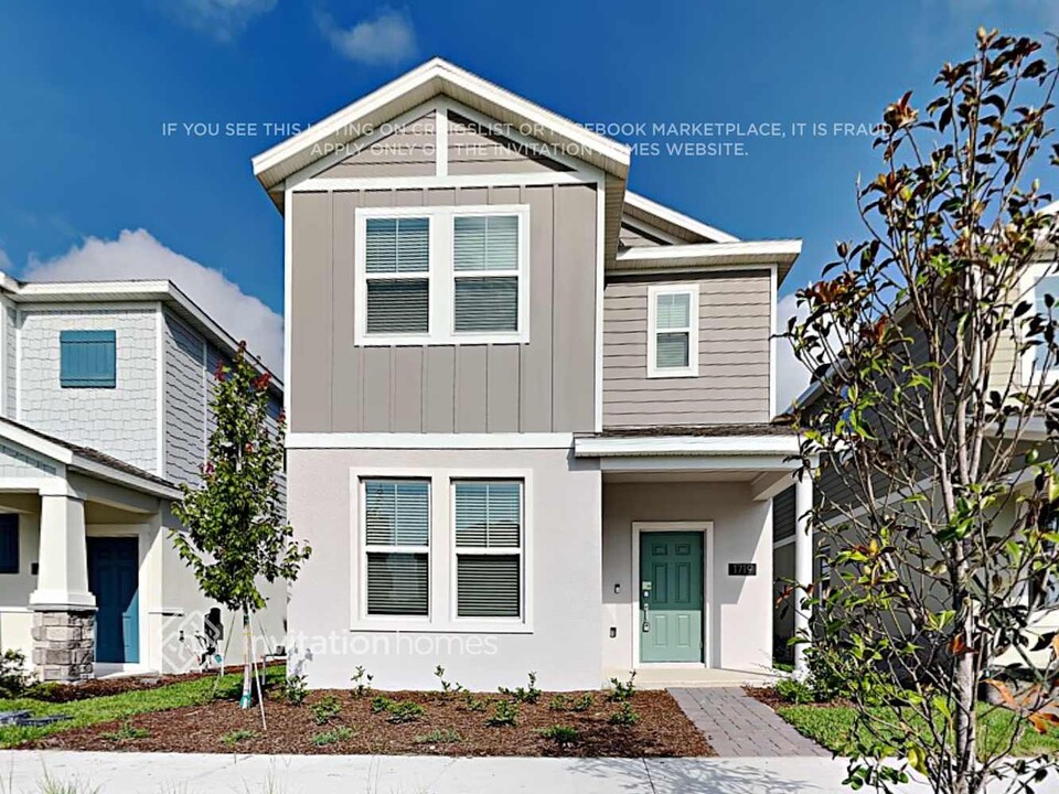 1719 Happiness Row in Kissimmee, FL - Building Photo