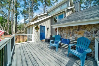 1900 Snug Harbor Dr in Greensboro, GA - Building Photo - Building Photo