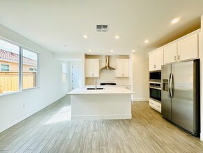 4371 Greenshank Cir in Rancho Cordova, CA - Building Photo - Building Photo