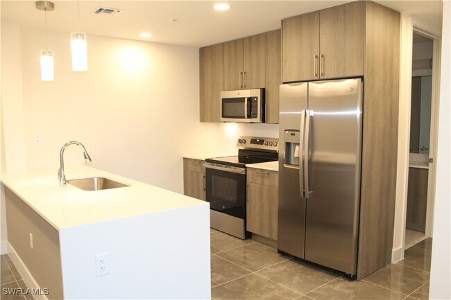26610 Rosewood Pointe Dr in Bonita Springs, FL - Building Photo - Building Photo