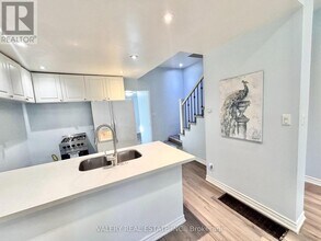 25 Niagara St in Hamilton, ON - Building Photo - Building Photo