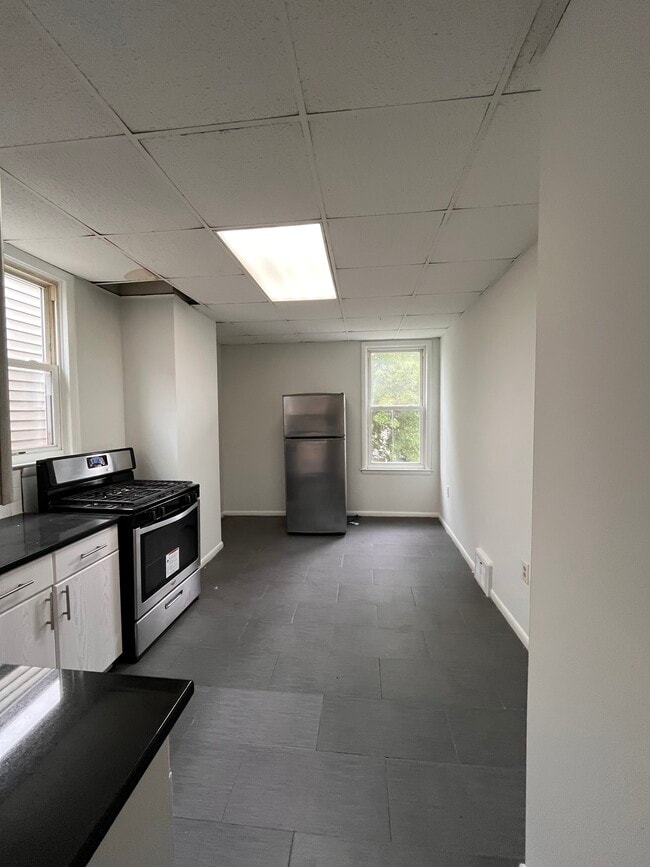 346 Armstrong Ave, Unit 2