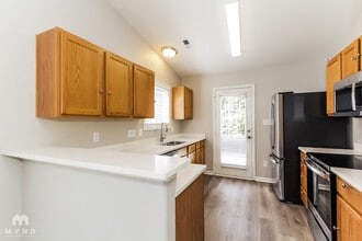 10325 Hugue Way in Charlotte, NC - Building Photo - Building Photo