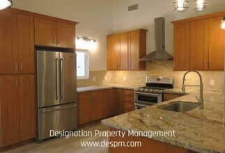 2446 Olive Ave in Montrose, CA - Building Photo - Building Photo