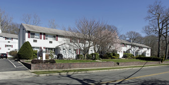 10 Smithtown Blvd Apartamentos