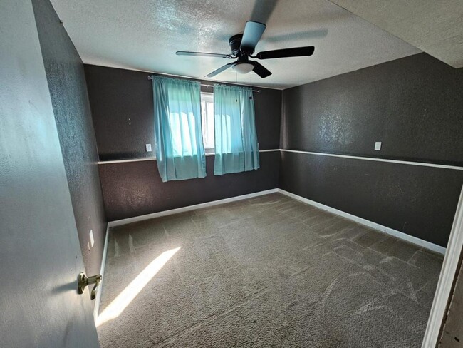 property at 3508 Chestnut Ave