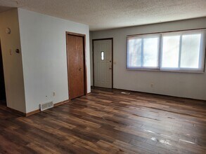 240 Marvin Elwood Rd in Monticello, MN - Building Photo - Building Photo