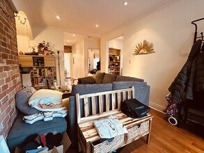 20-20 Triller Ave in Toronto, ON - Building Photo - Building Photo