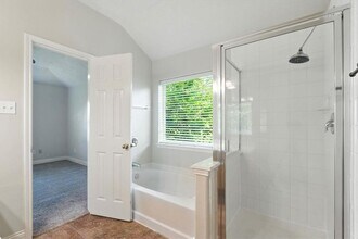 8222 Sugar Cane Dr in Baytown, TX - Building Photo - Building Photo