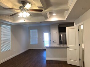 320 Untermaier St in Canyon Lake, TX - Building Photo - Building Photo