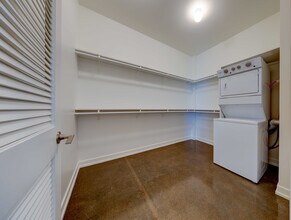 1131 W Winona St in Chicago, IL - Building Photo - Building Photo