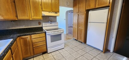 1220 Cannon St in Helena, MT - Building Photo - Building Photo
