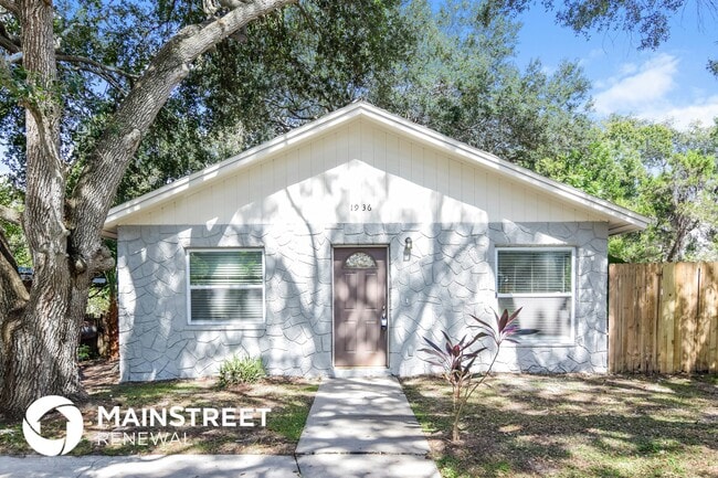 property at 1936 Pinehurst Dr