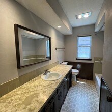 206 S Mission Rd in Enid, OK - Building Photo - Building Photo