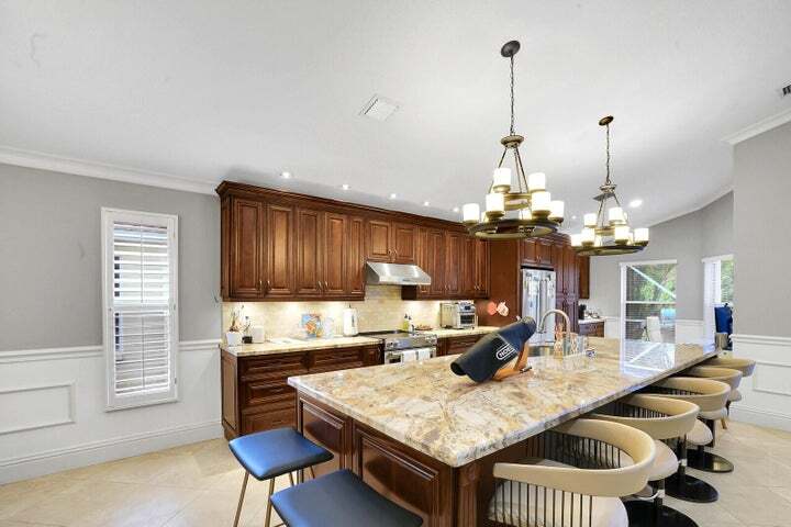 2208 Soundings Ct in Greenacres, FL - Building Photo