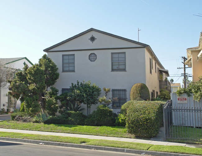 1449 S Bronson Ave in Los Angeles, CA - Building Photo - Building Photo