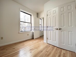 81 Cabrini Blvd in New York, NY - Building Photo - Building Photo