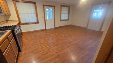 9 Roberts Rd in Canaan, NH - Building Photo - Building Photo