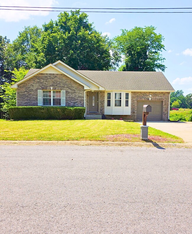 property at 3319 S Senseney Cir
