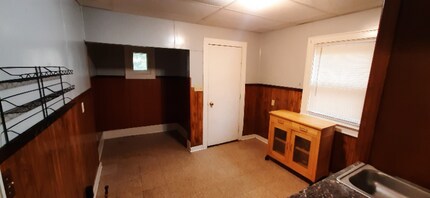 922 Baughman St in Akron, OH - Foto de edificio - Building Photo