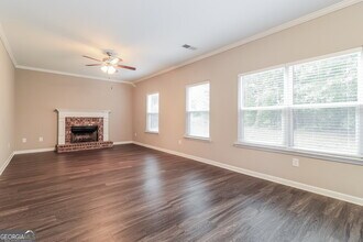 15 Fieldcrest Dr in Dallas, GA - Foto de edificio - Building Photo