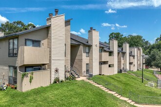 Northview Apartment Homes in Nacogdoches, TX - Foto de edificio - Building Photo