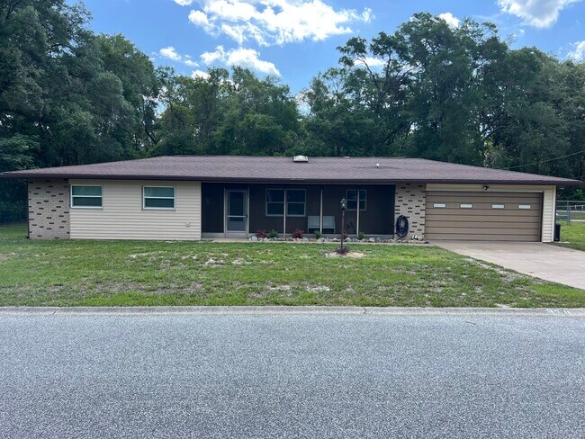 914 Stanford Terrace in Inverness, FL - Building Photo - Building Photo