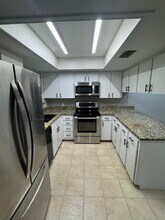 1010 Alicia Ln in Lancaster, TX - Building Photo - Building Photo