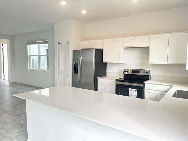 280 Nine Iron Dr in Davenport, FL - Building Photo - Building Photo
