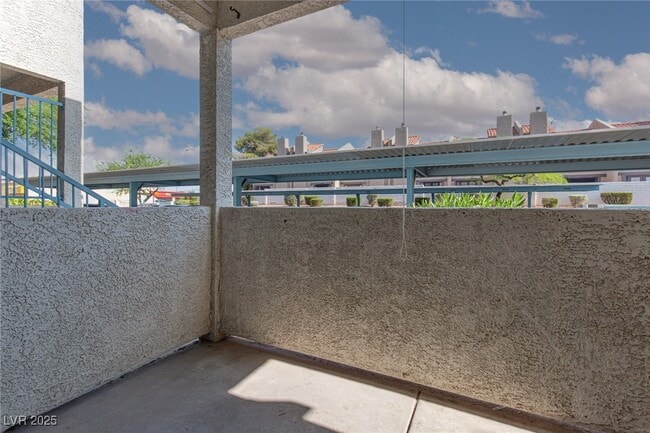 property at 4960 Harrison Dr