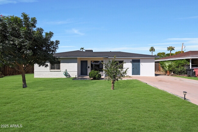 property at 6904 E 6th St