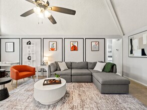 1113 Roaring Springs Dr in Allen, TX - Building Photo - Building Photo